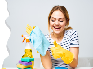 A girl have cleaning towel in her hand